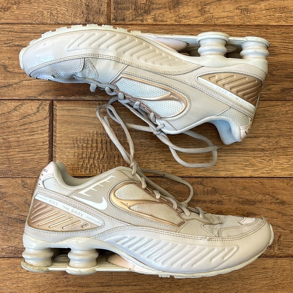 Nike Women's Athletic Shox in White and Light Beige